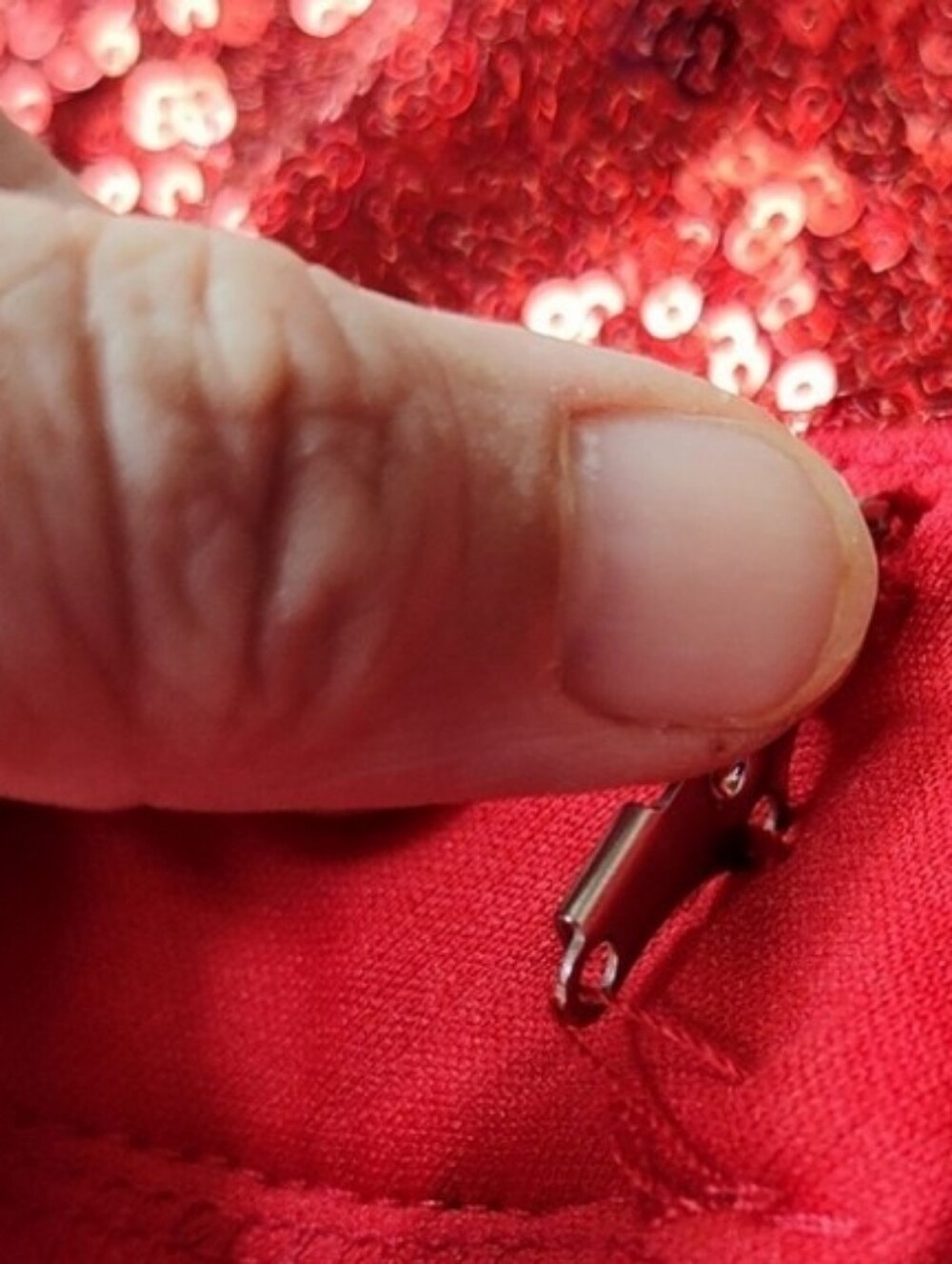 Madden NYC Women's Racing Red Sequin Mini Cargo Skirt Size XS - Picture 13 of 14